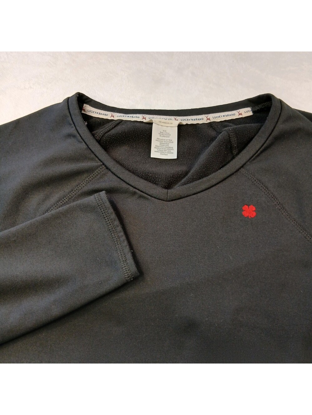 Lucky Brand Womens Medium Activewear Top black Fleece Lined Long Sleeve V Neck M